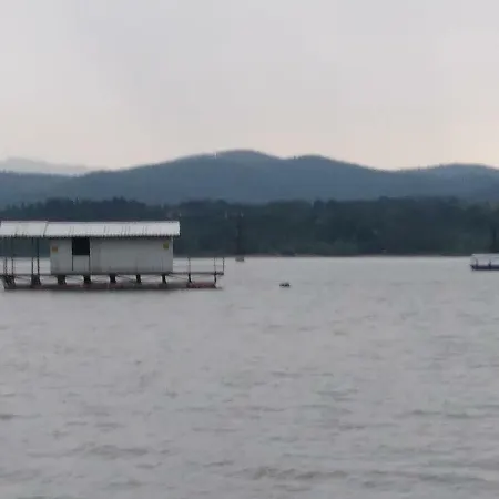 Vakantiehuis Vikendica Jezero Modrac *